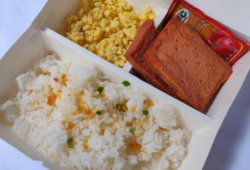 هتل Reddoorz Plus Near St Lukes Bgc