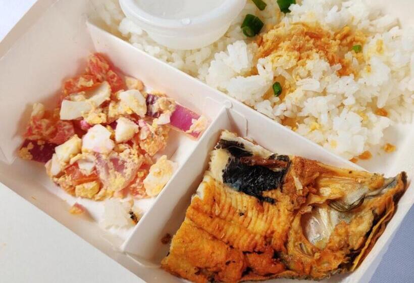 هتل Reddoorz Plus Near St Lukes Bgc