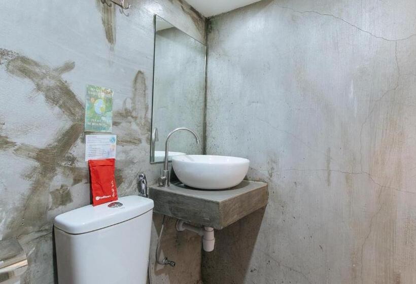 هتل Reddoorz Plus Near St Lukes Bgc