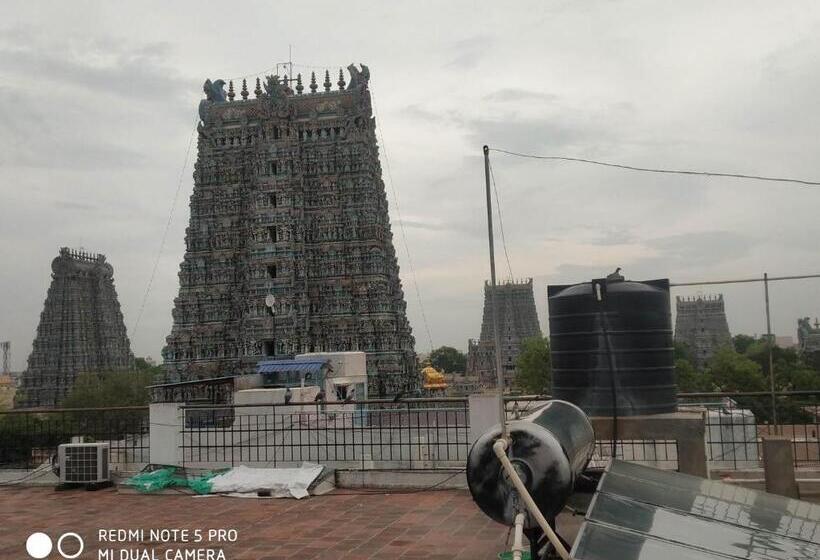 ホテル Temple View