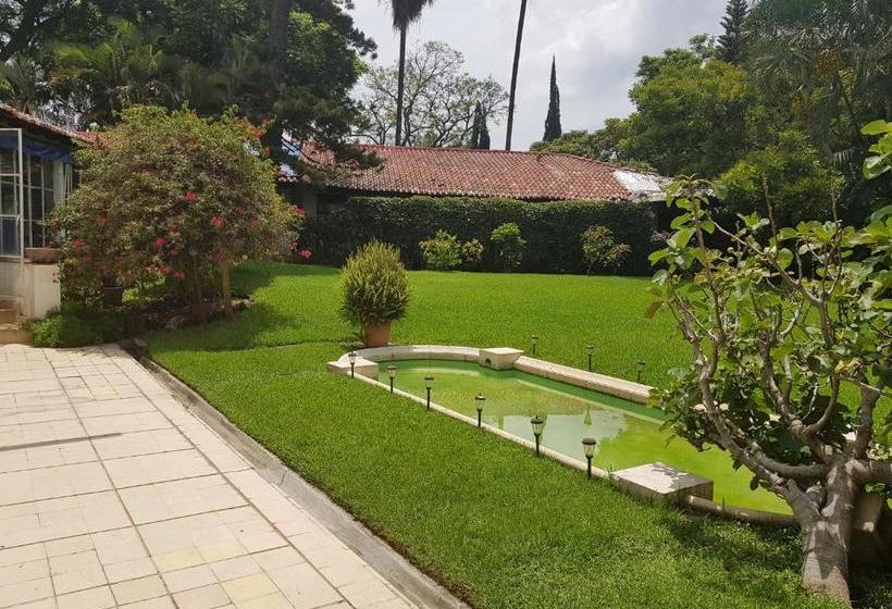 هتل Villa Lourdes