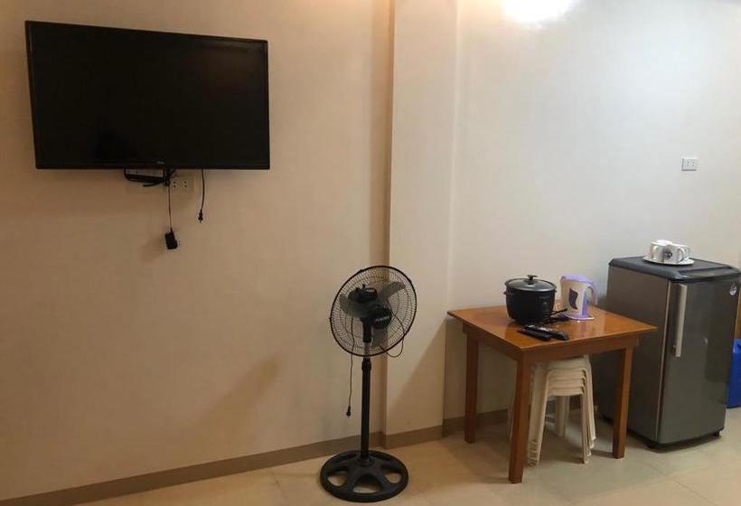 호텔 Zen Rooms Mjd Puerto Galera