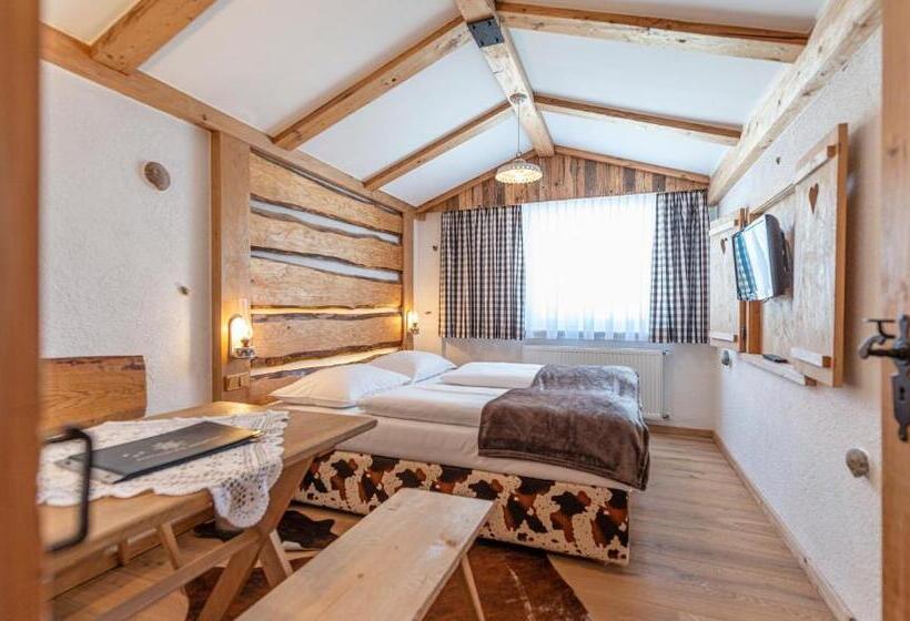 פנסיון Berggasthof Edelweiss