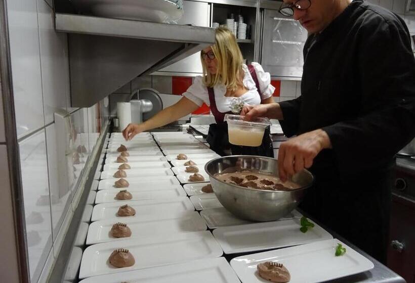 פנסיון Berggasthof Edelweiss