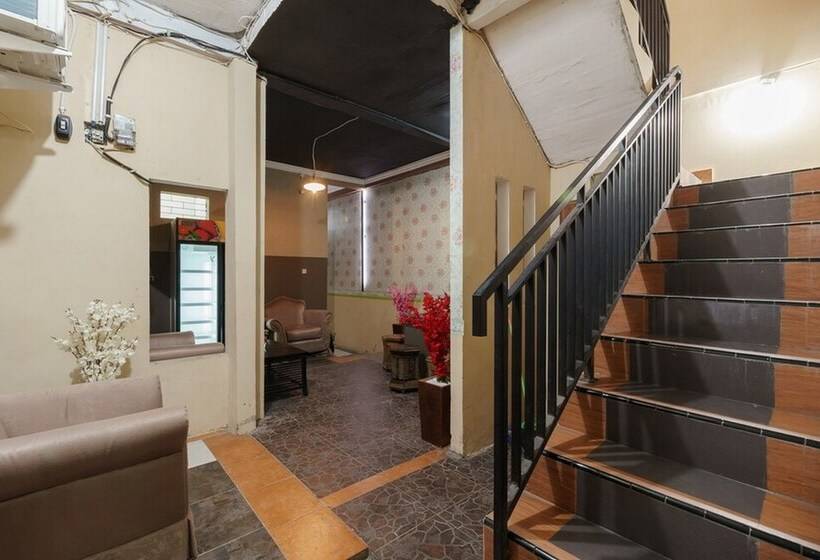 膳宿费 Koolkost Syariah Near Stasiun Poris Tangerang