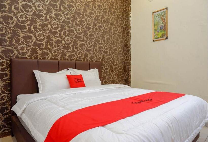 پانسیون Reddoorz @ Jalan Pattimura Palu