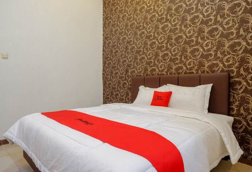ペンション Reddoorz @ Jalan Pattimura Palu