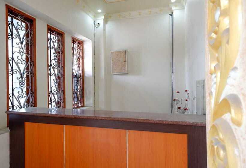 ペンション Reddoorz @ Jalan Pattimura Palu