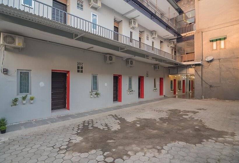 膳宿费 Reddoorz @ Kiaracondong