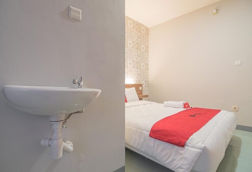 膳宿费 Reddoorz @ Kiaracondong