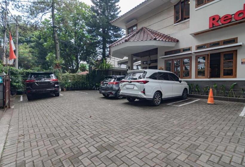 ペンション Reddoorz Near Simpang Dago 2