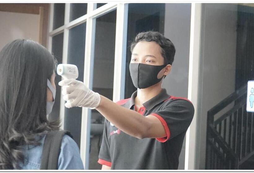 Пансион Reddoorz Near Universitas Muhammadiyah Yogyakarta