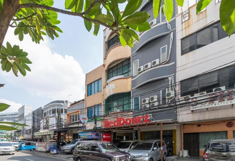 膳宿费 Reddoorz @ Pasar Baru 2