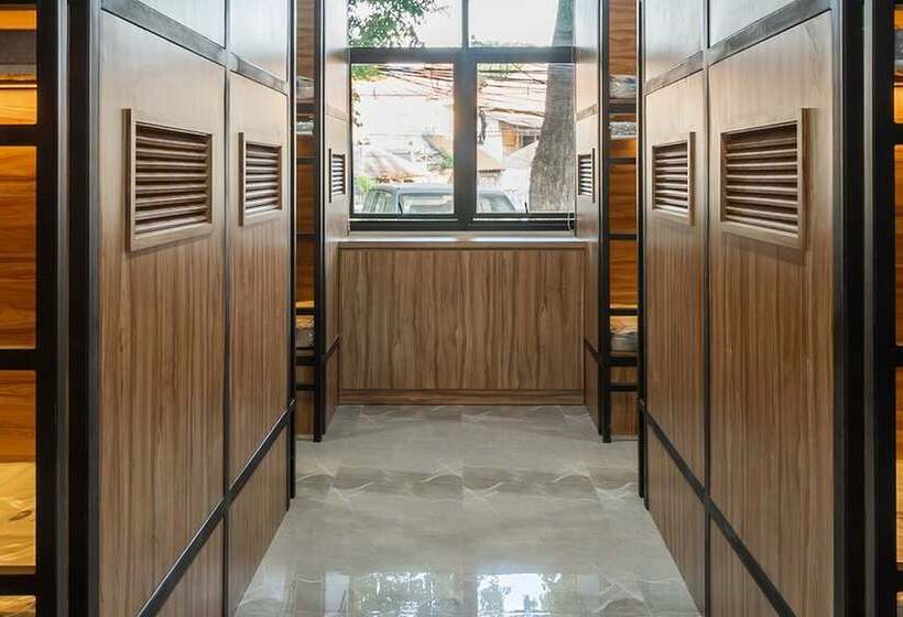 膳宿费 Reddoorz Plus Near Senayan City