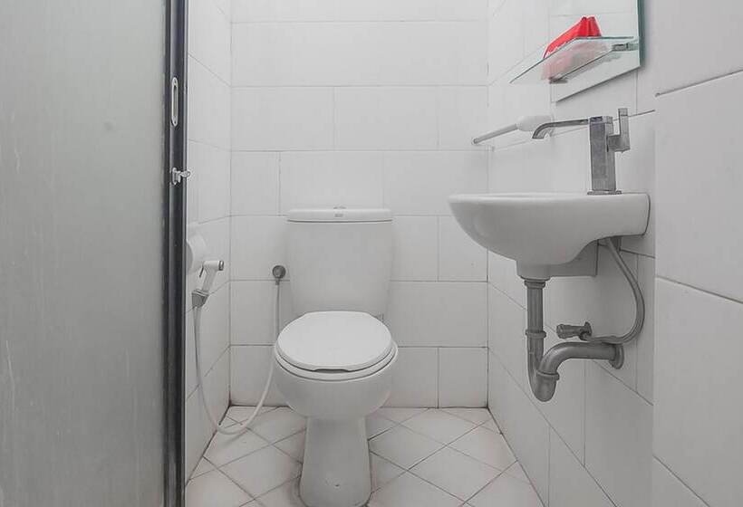 膳宿费 Reddoorz Syariah Near Krida Nusantara