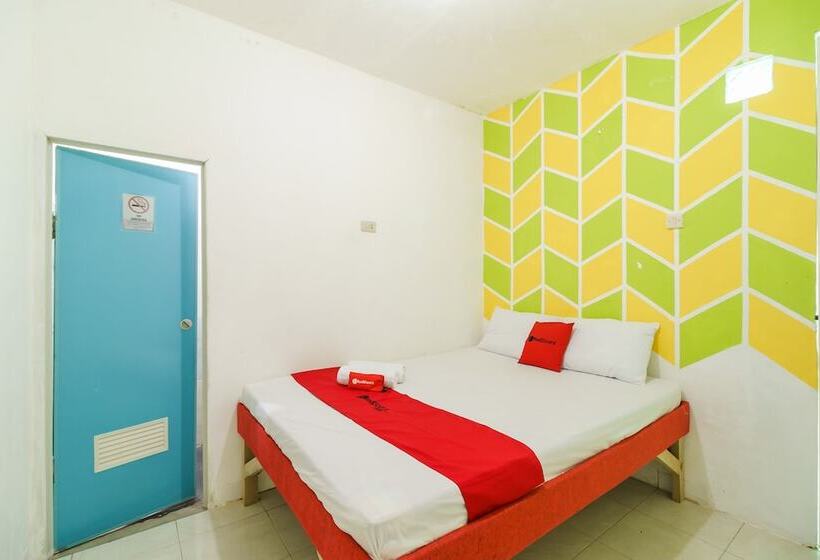 Пансион Reddoorz Syariah Near Pangkal Balam Port Bangka