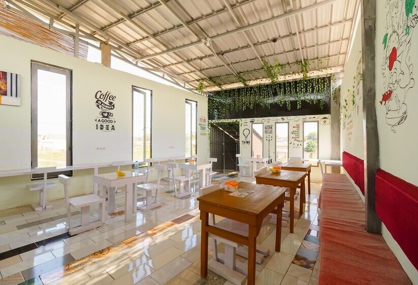 Пансион Reddoorz Syariah Near Pangkal Balam Port Bangka