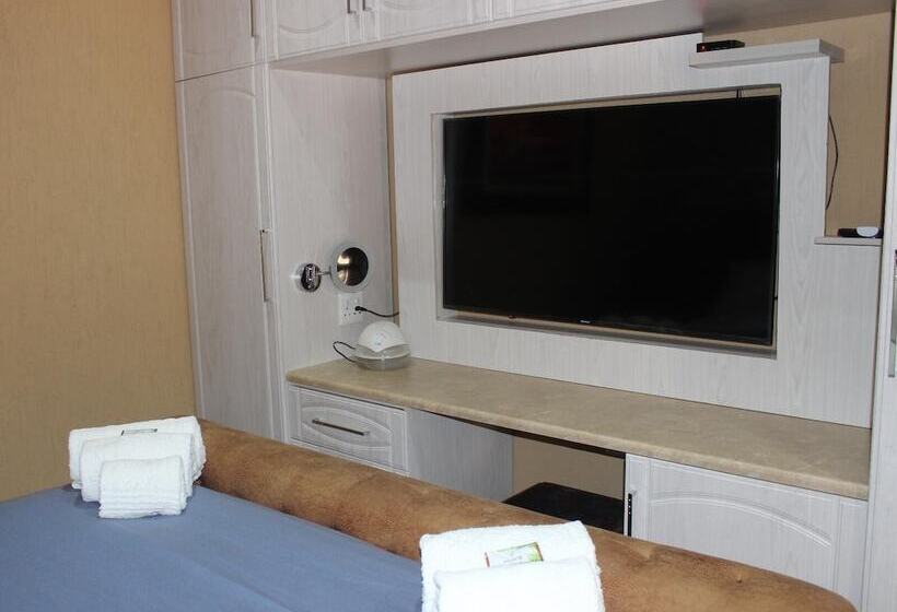 פנסיון Romans Rest Guest House