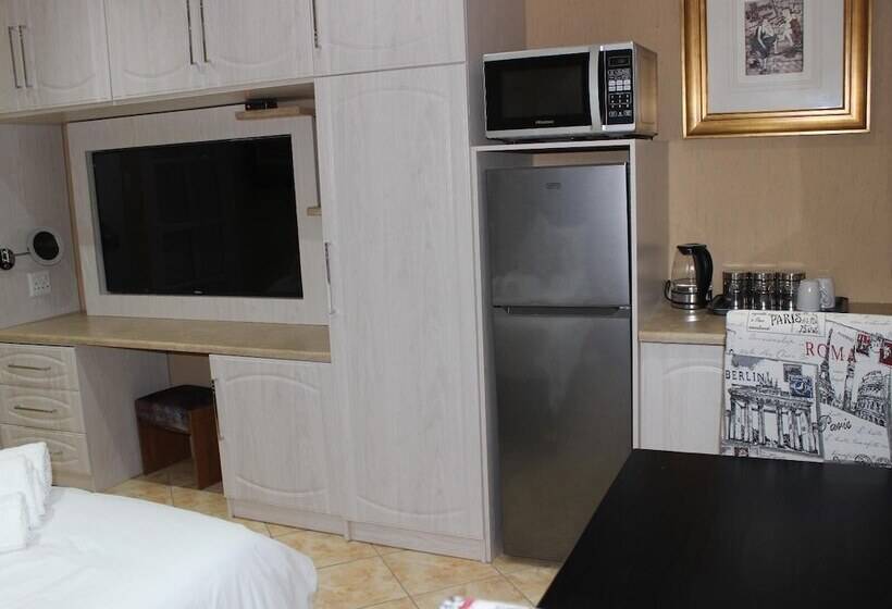 פנסיון Romans Rest Guest House