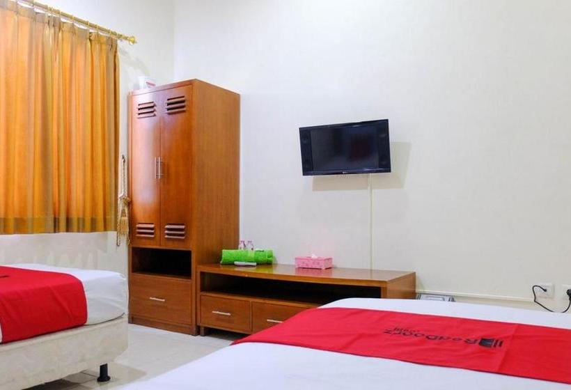 פנסיון Reddoorz Near Universitas Kristen Satya Wacana