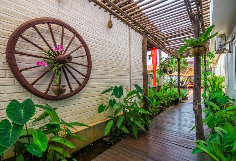 Wheel Garden Residence