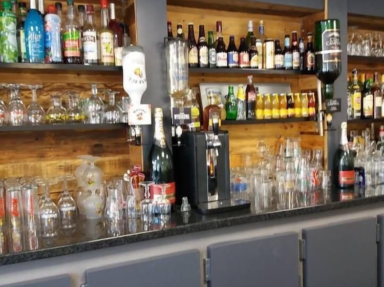 בית מלון כפרי L Albret Chr