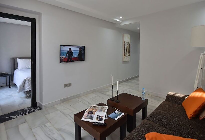 هتل Le Yacht Suites