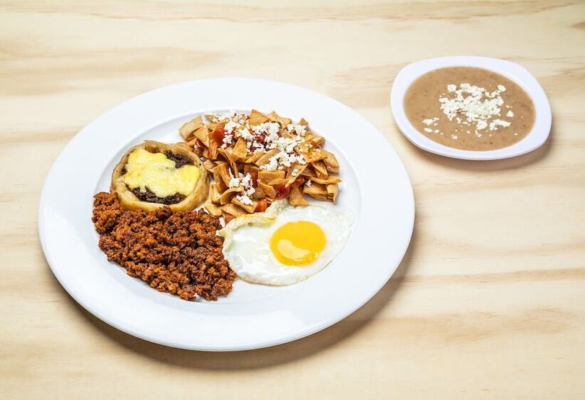 فندق Maioris Kumate Culiacán