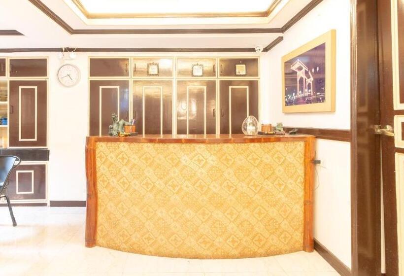 هتل Reddoorz At Minas Place 1 Tacloban