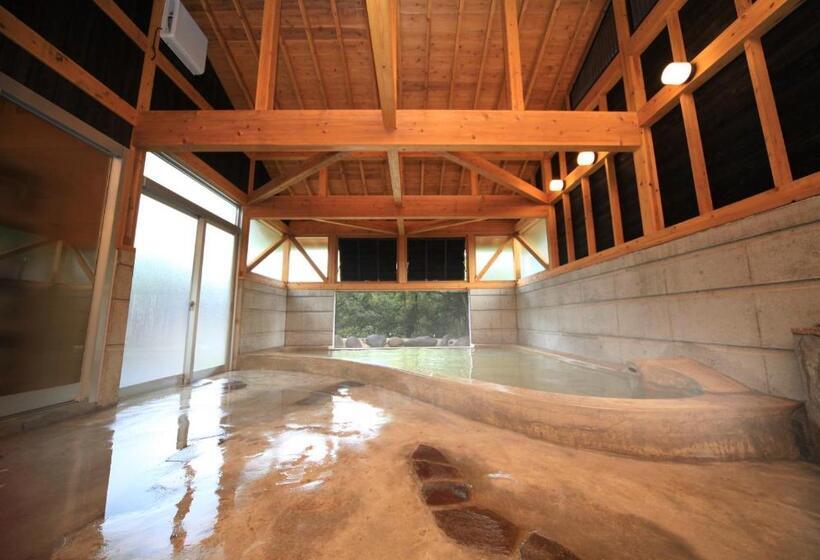 ريوكان Oita Toranoyu