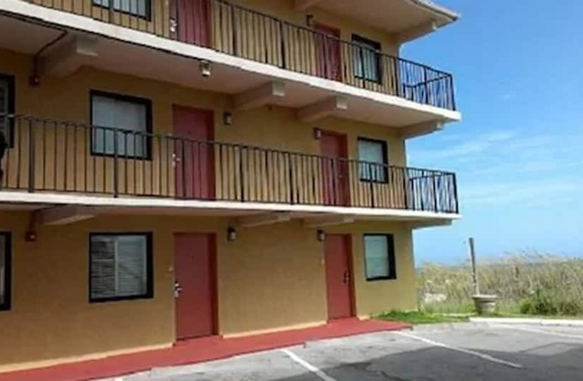 Best Western Ocean Sands Beach Resort