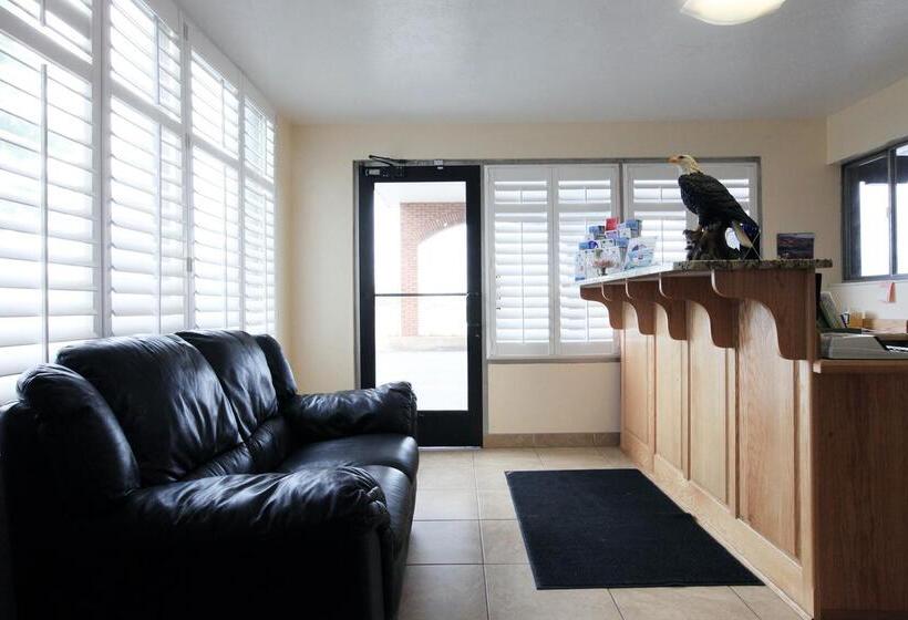 Отель Americas Best Value Inn Roosevelt/ballard