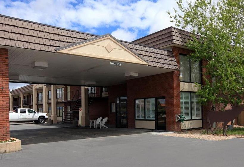 Отель Americas Best Value Inn Roosevelt/ballard