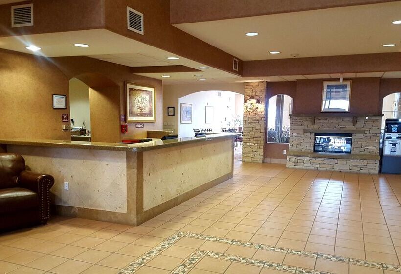 Отель Baymont By Wyndham Belen Nm