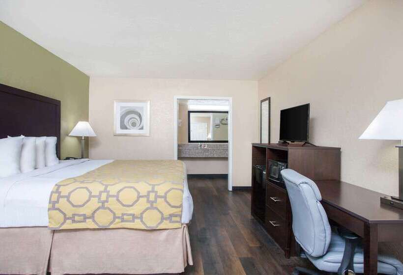 בית מלון כפרי Baymont By Wyndham Lake City