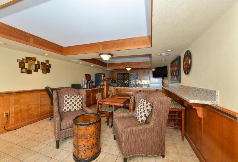 هتل Baymont By Wyndham Sevierville Pigeon Forge