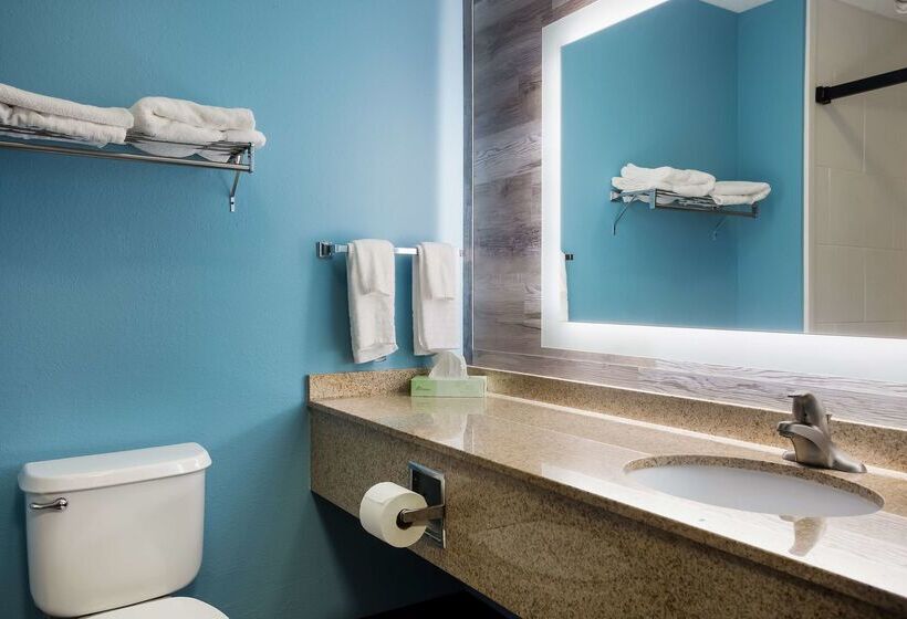 Отель Best Western Crossroads Inn