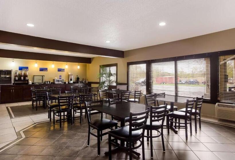 Отель Best Western Crossroads Inn