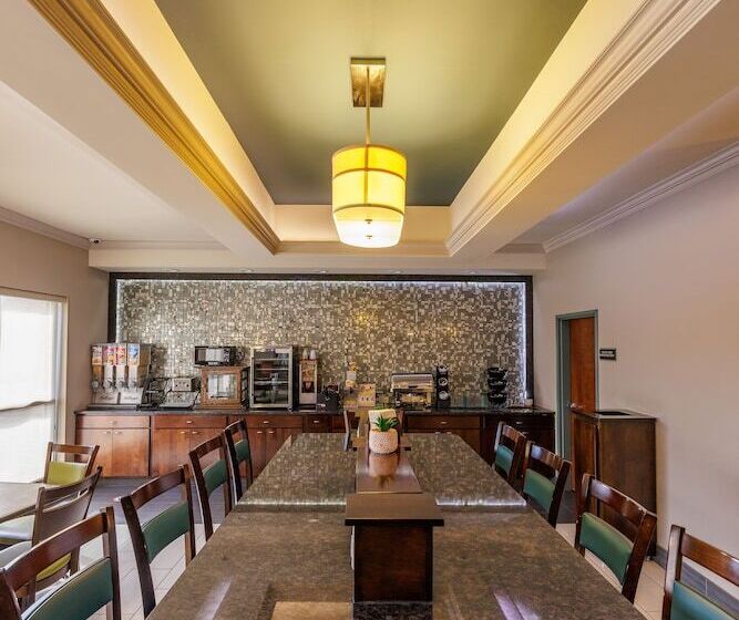 ホテル Best Western Elkhart Inn & Suites