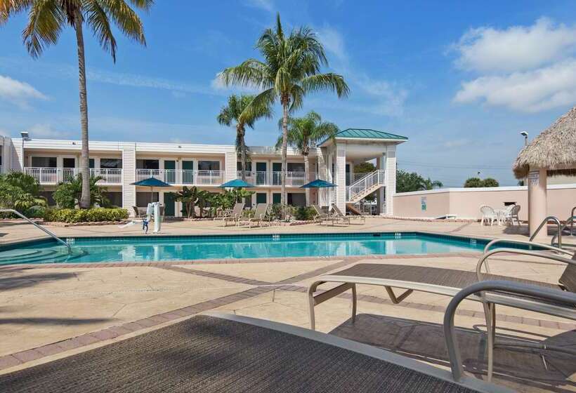 בית מלון כפרי Best Western Gateway To The Keys   Florida City, Homestead, Everglades