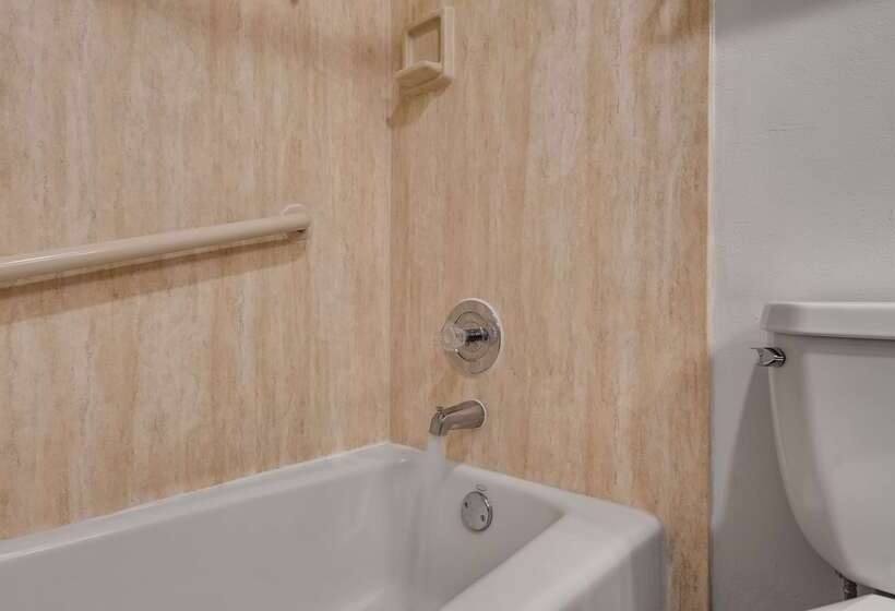 فندق Best Western Hidesert Inn