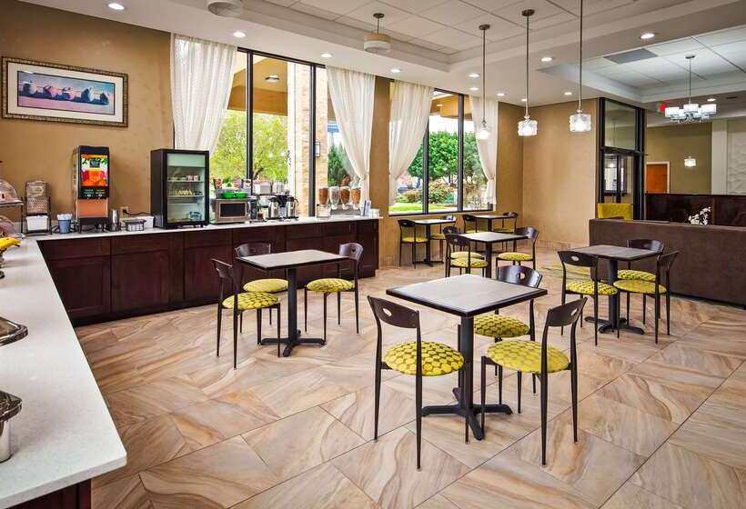 فندق Best Western Inn & Suites Monroe