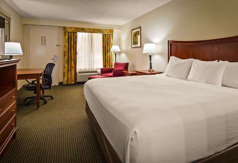 فندق Best Western Inn & Suites Monroe