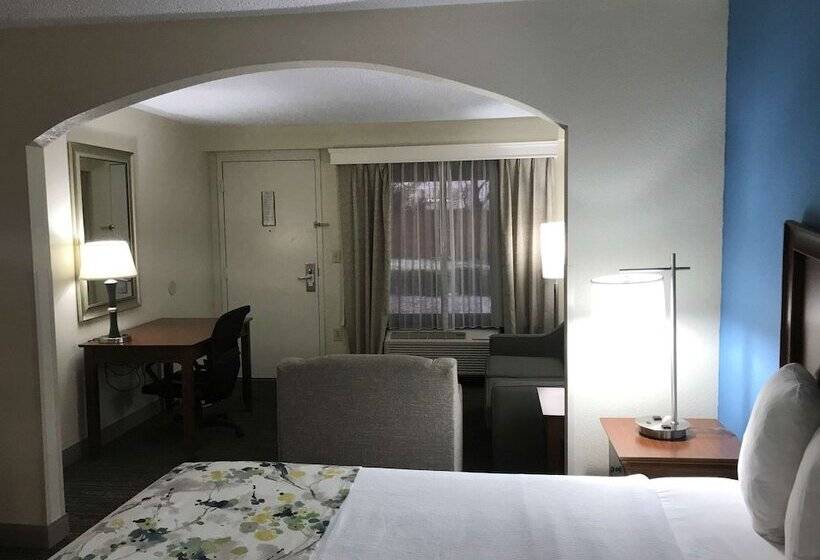 فندق Best Western Inn & Suites Monroe