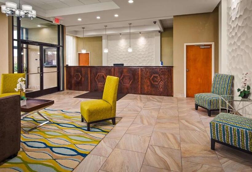 فندق Best Western Inn & Suites Monroe
