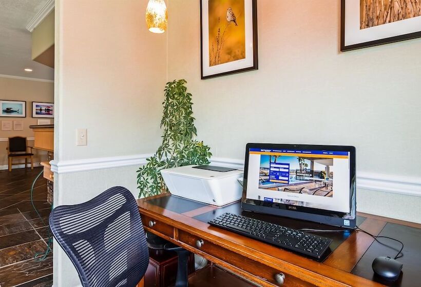 فندق Best Western Inn At Face Rock