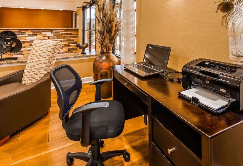 فندق Best Western Inn