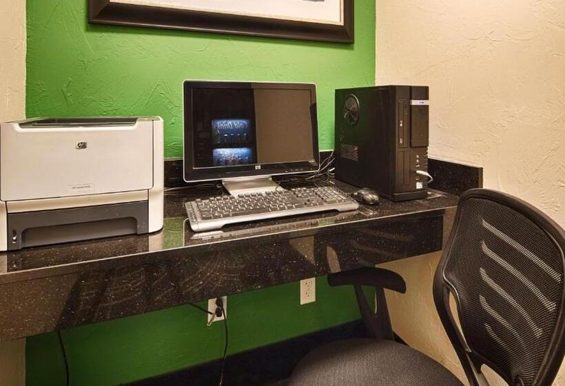 فندق Best Western Inn