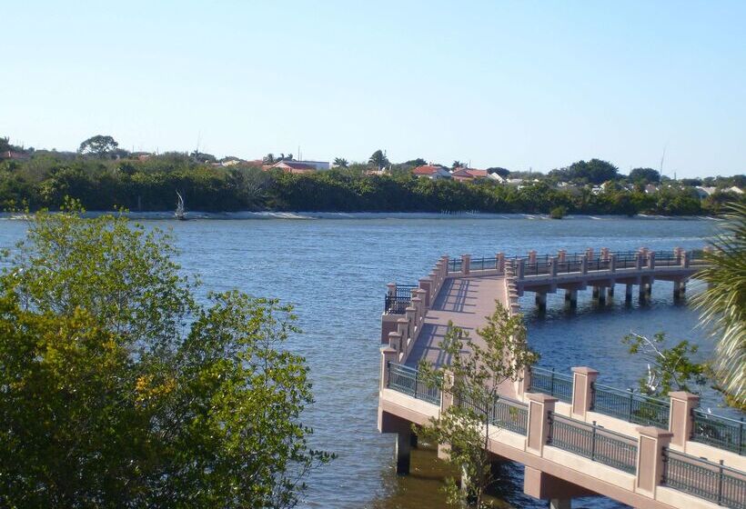 فندق Best Western Intracoastal Inn