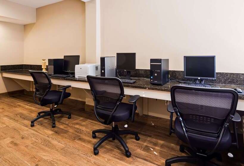 فندق Best Western John Muir Inn